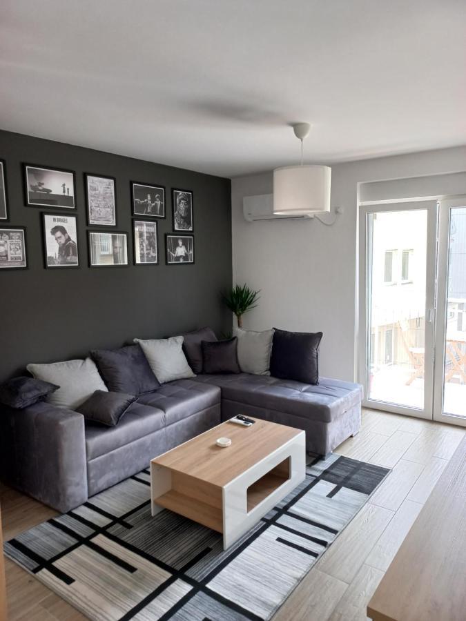 Lovely One Bedroom Apartment Ub Exterior photo